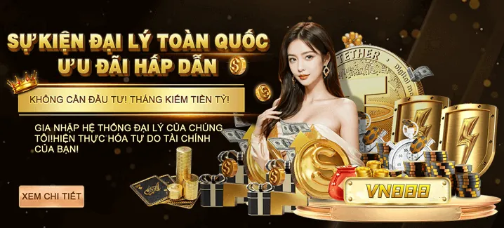 Sân bóng đá đang diễn ra trận đấu